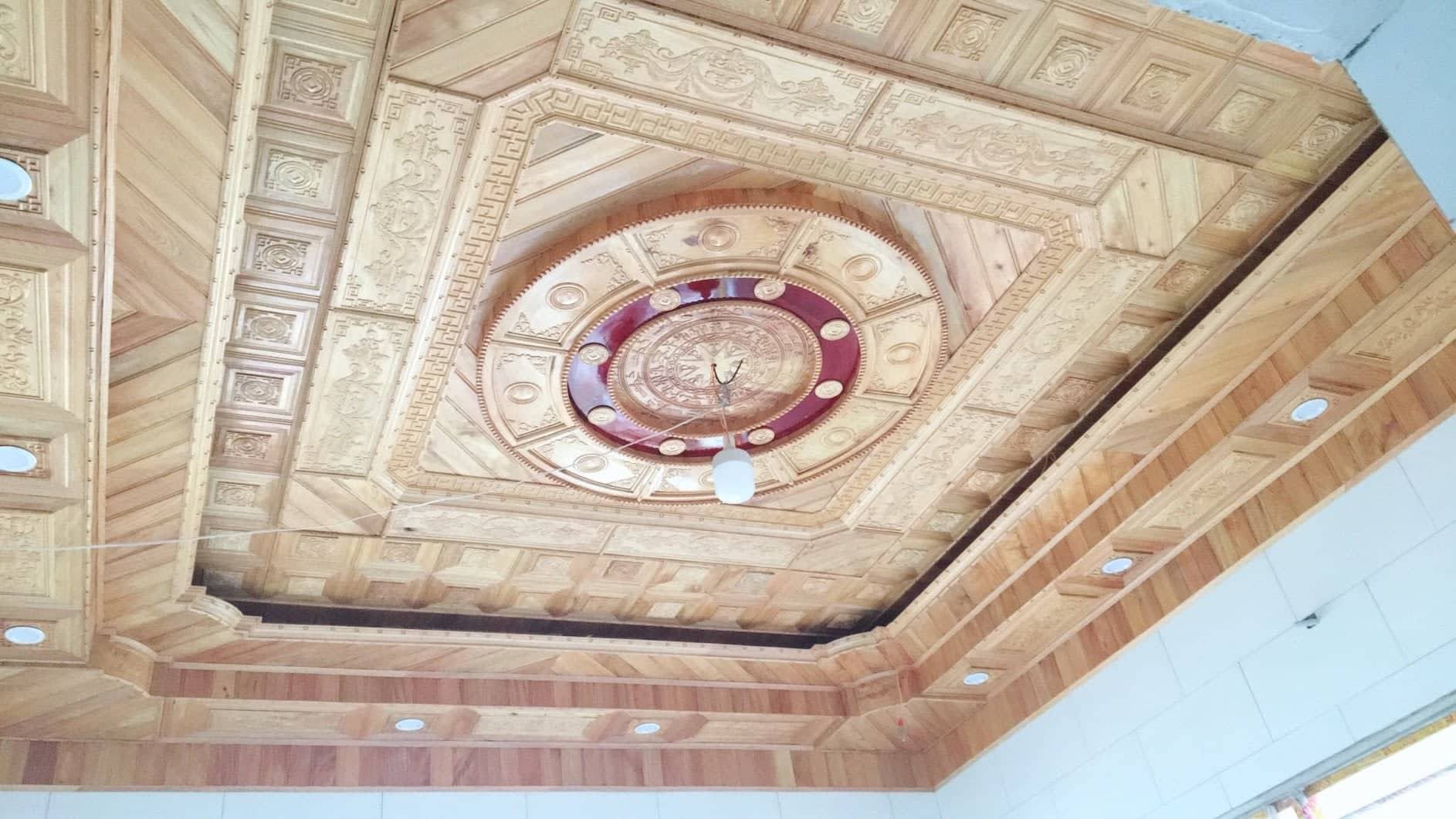 trần nhà gỗ