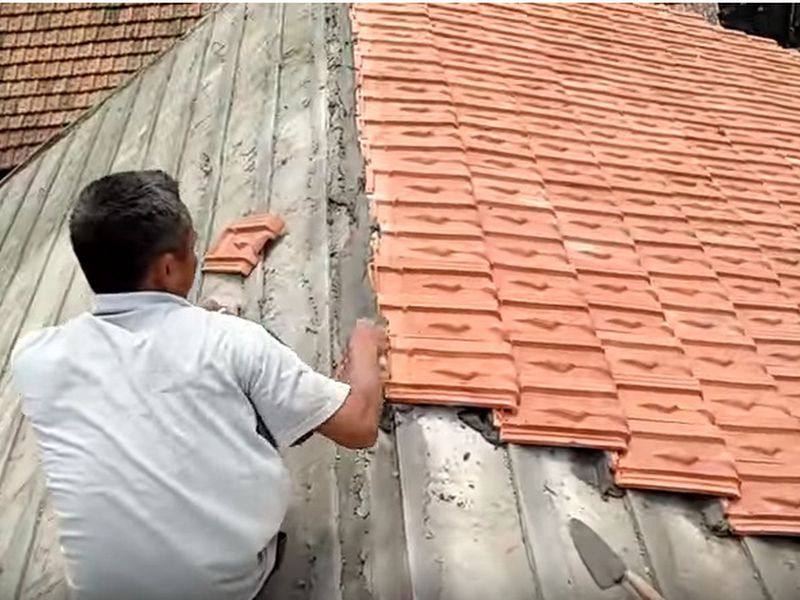 Hướng dẫn cách thi công mái bê tông dán ngói cho ngôi nhà của bạn